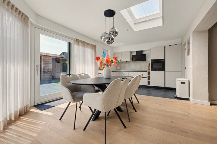 Foto 4 van Marga Klompéstraat 31