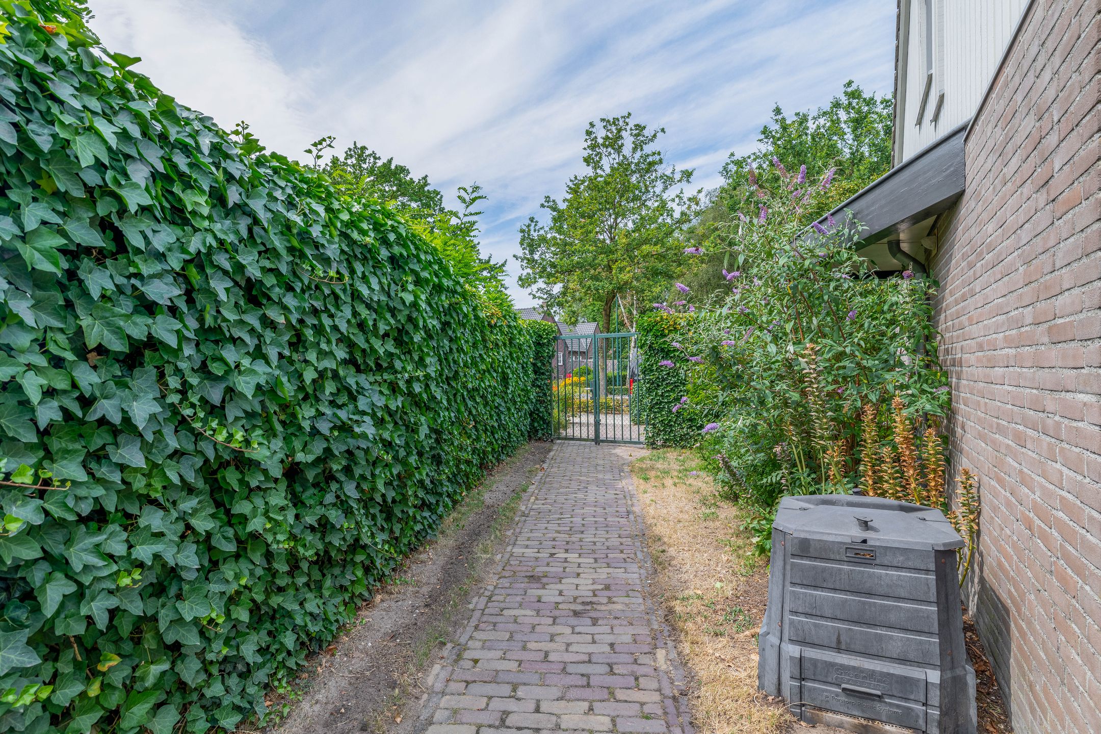 Photo 51 of Postelseweg 36-A