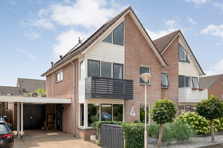 Photo 2 of Pinksterbloem 4