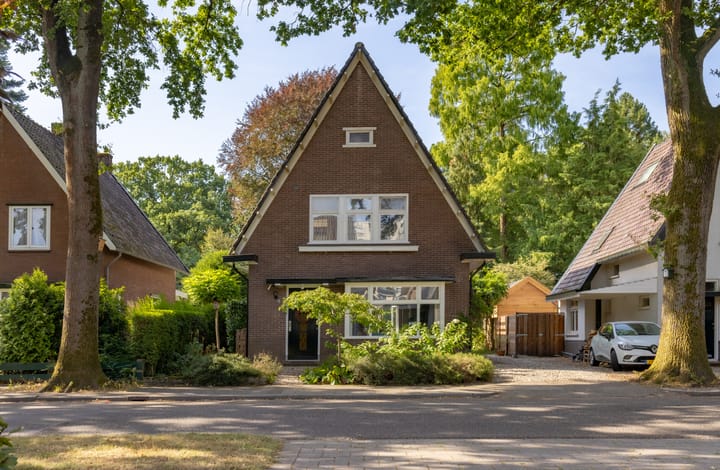 Vrijstaande woning te koop: Laan van Kerschoten 53, Apeldoorn