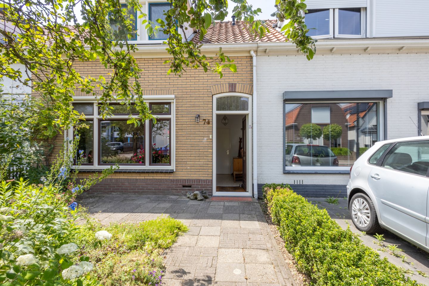 Foto 1 van Damstraat 74