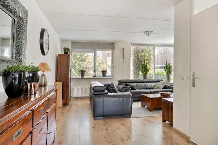 Tussenwoning te koop: Nieuwe Tijningen 26, Zaltbommel