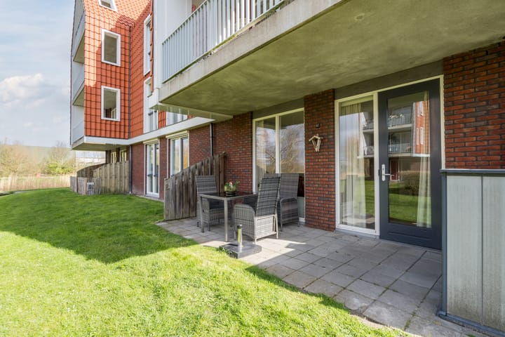 Appartement te koop: Oeverwal 99, Hoogwoud