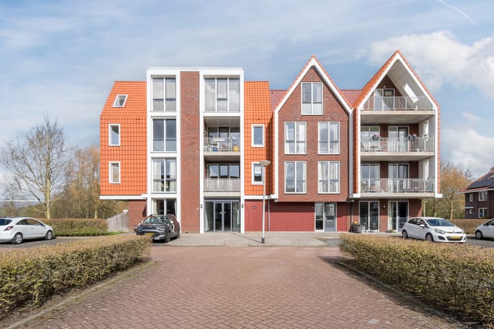 Appartement te koop: Oeverwal 99, Hoogwoud