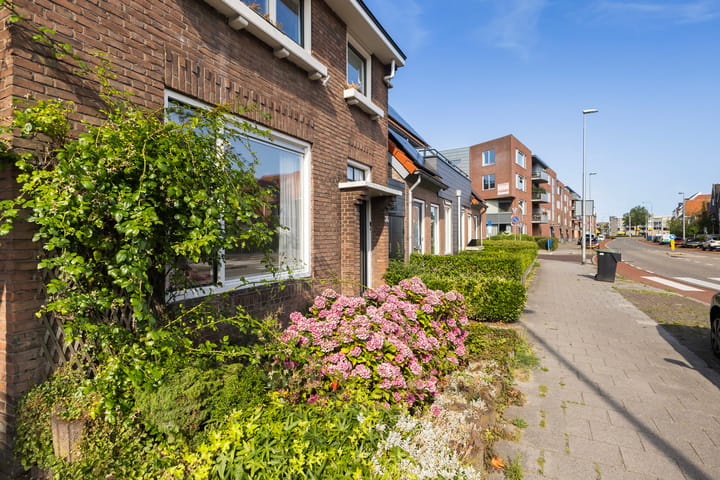 Vrijstaande woning te koop: Bleeklaan 36, Leeuwarden
