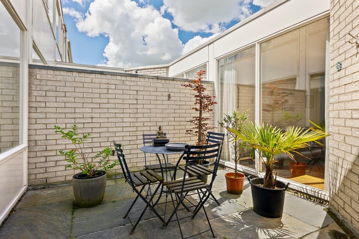 Tussenwoning te koop: Oosterdreef 63, Nieuw-Vennep