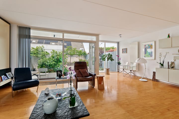 Tussenwoning te koop: Oosterdreef 63, Nieuw-Vennep
