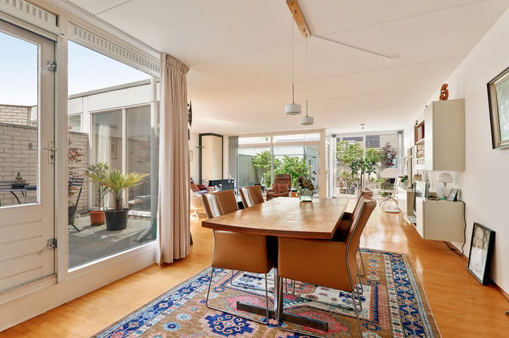 Tussenwoning te koop: Oosterdreef 63, Nieuw-Vennep