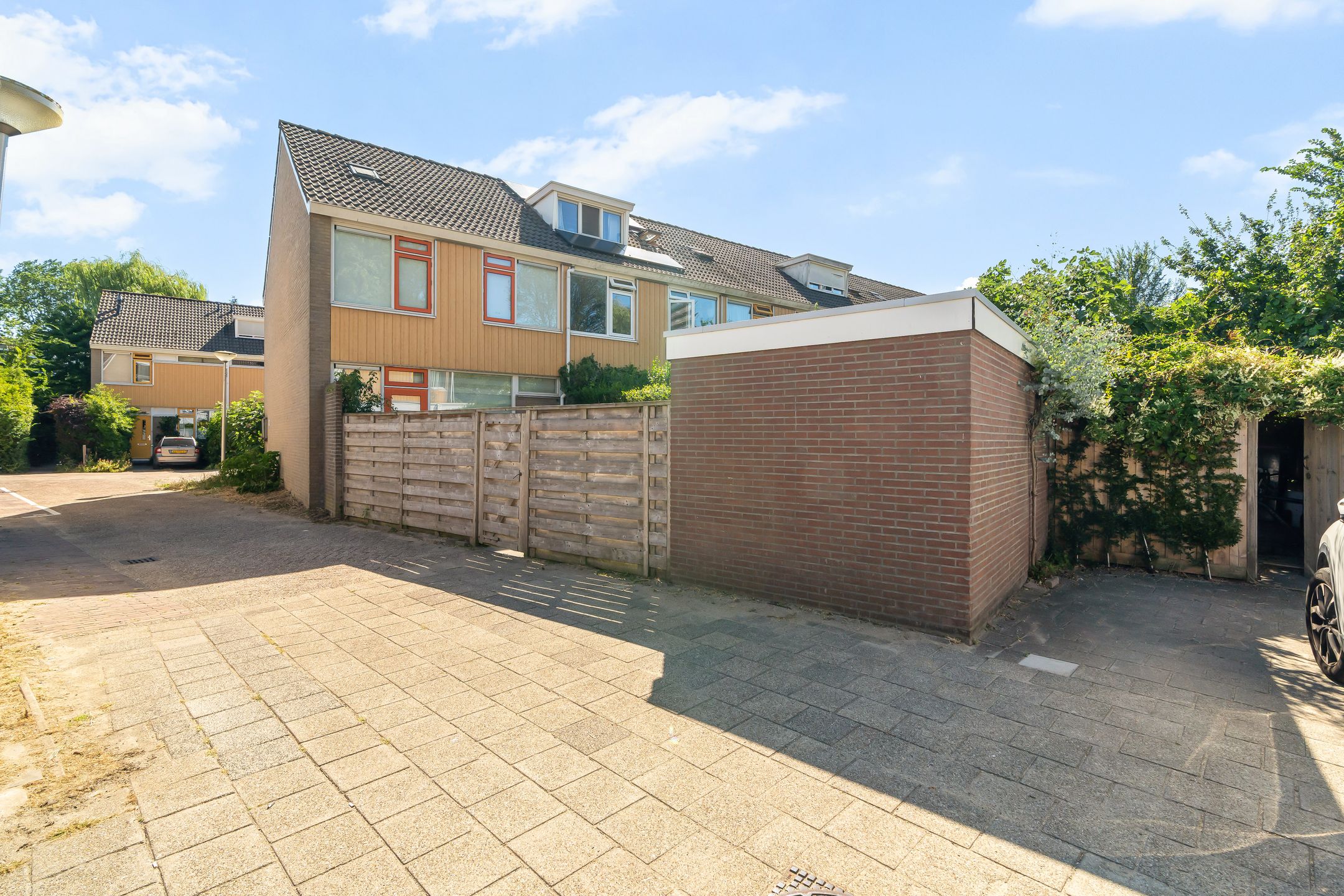 Photo 39 of Bizetstraat 34