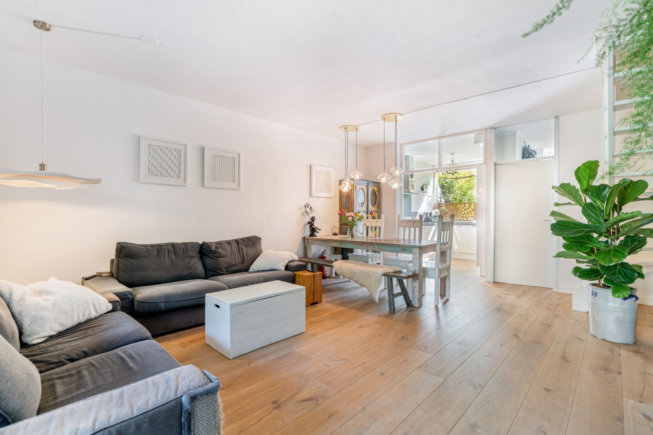 Photo 12 of Bizetstraat 34
