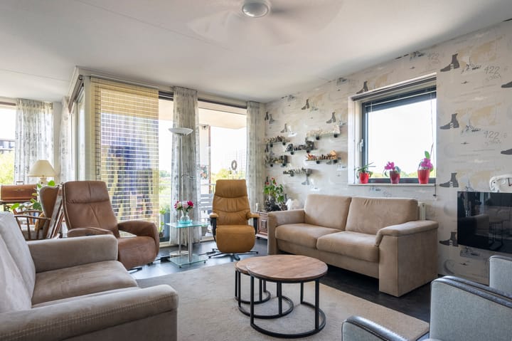 Appartement te koop: Het Waal 22, Emmen
