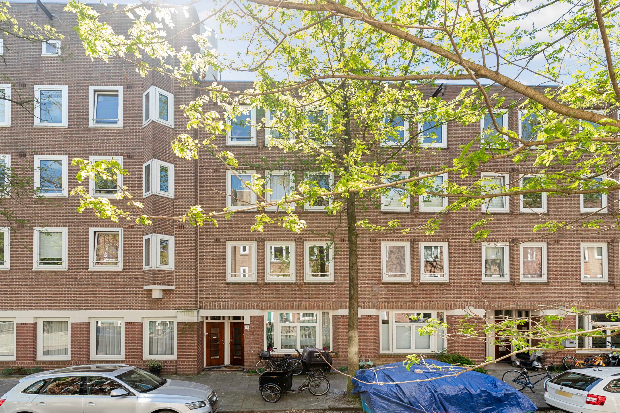 Oude-IJselstraat 1- 1 1