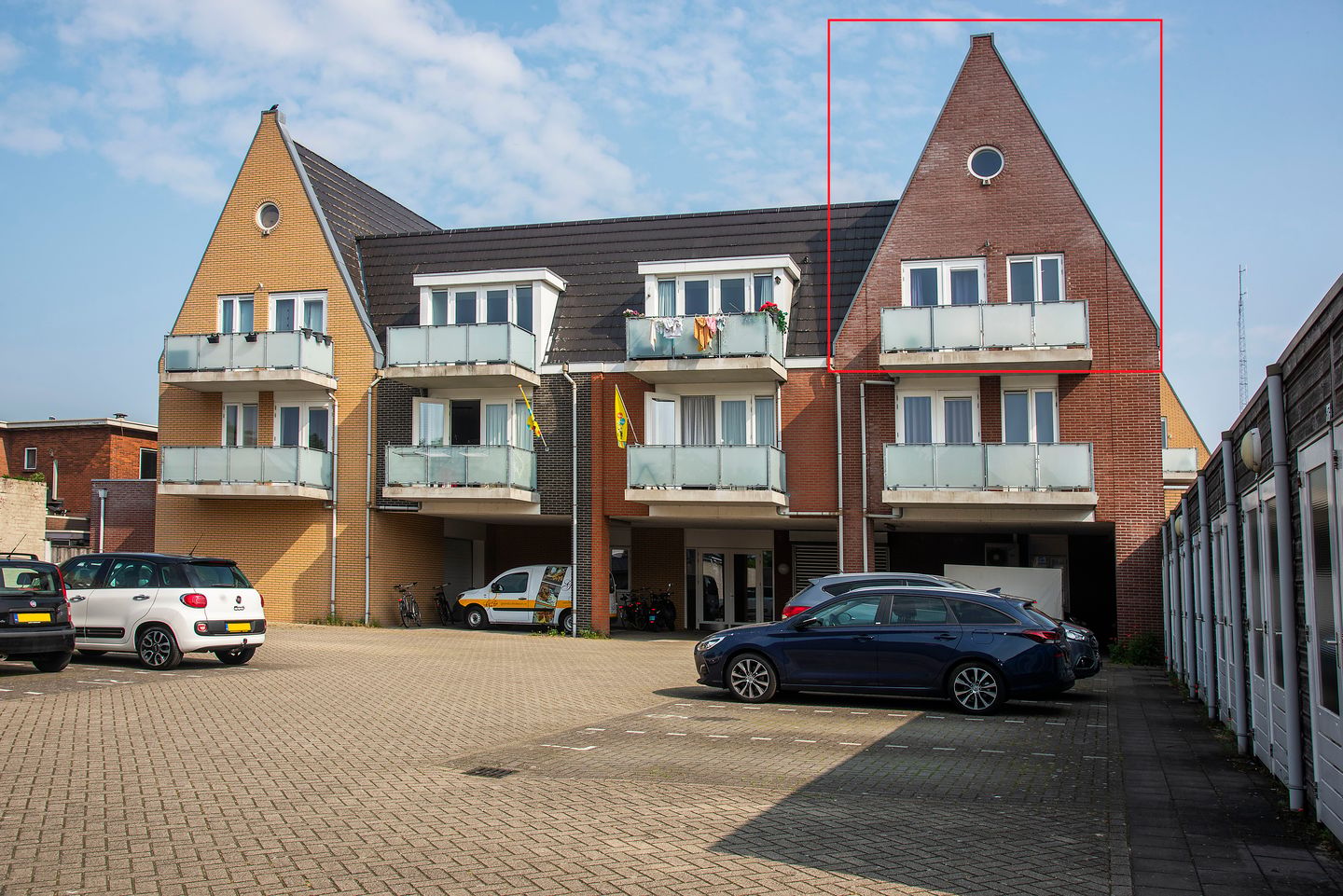 Foto 1 van Grotestraat 149-10