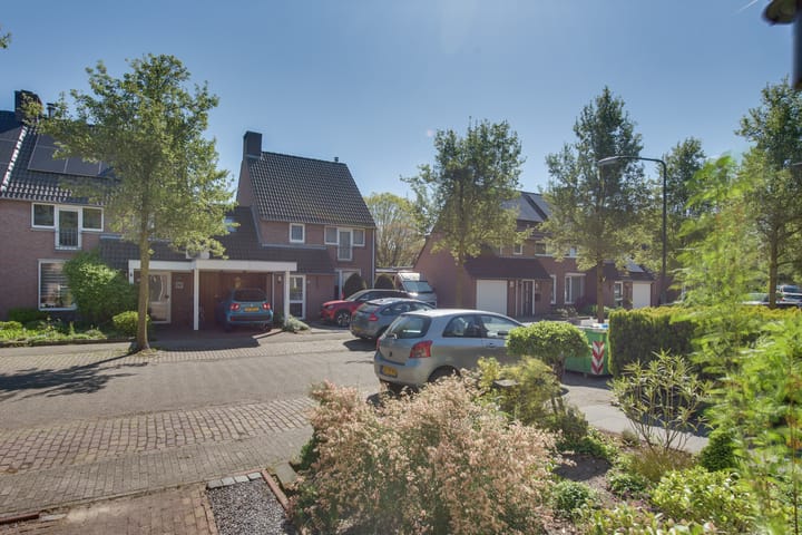 Tussenwoning te koop: Molenacker 19, Diessen