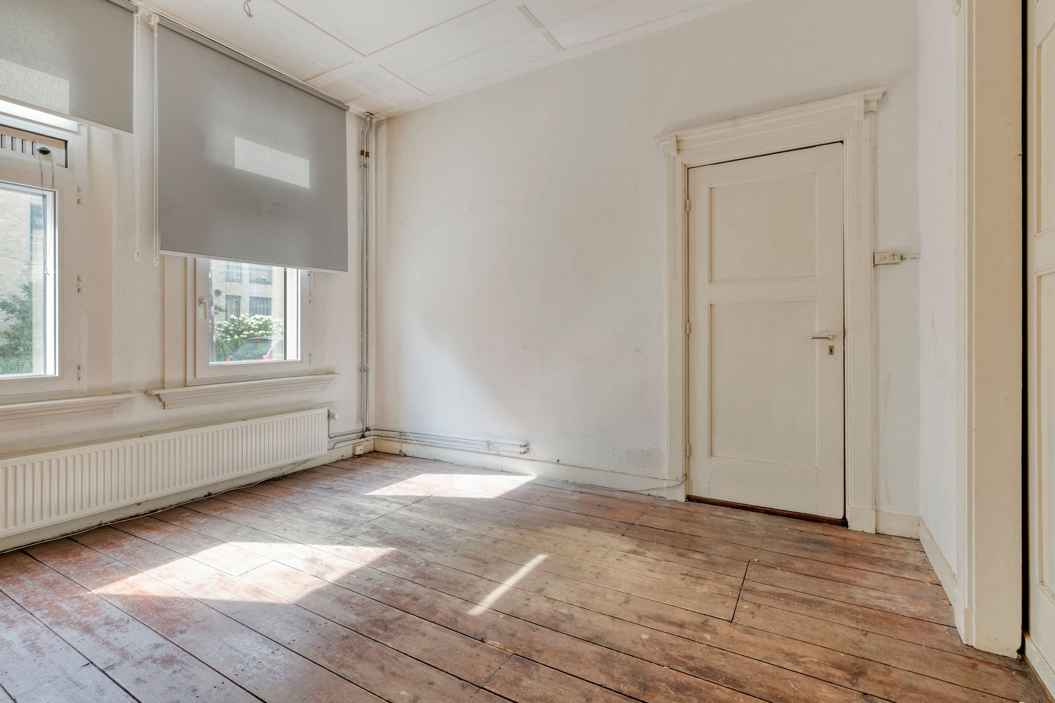 Photo 12 of Brugstraat 2