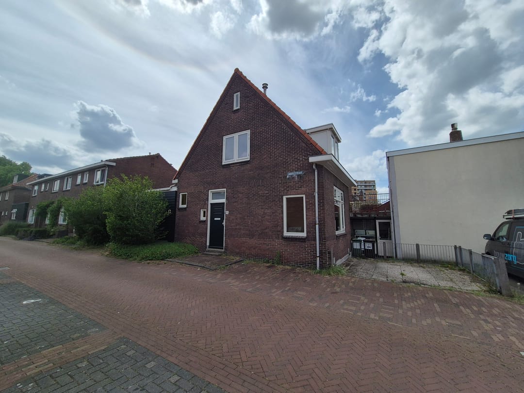 Foto 1 van Dwarsstraat 11