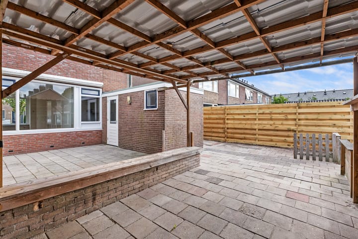 Hoekwoning te koop: Galjootstraat 111, Veendam