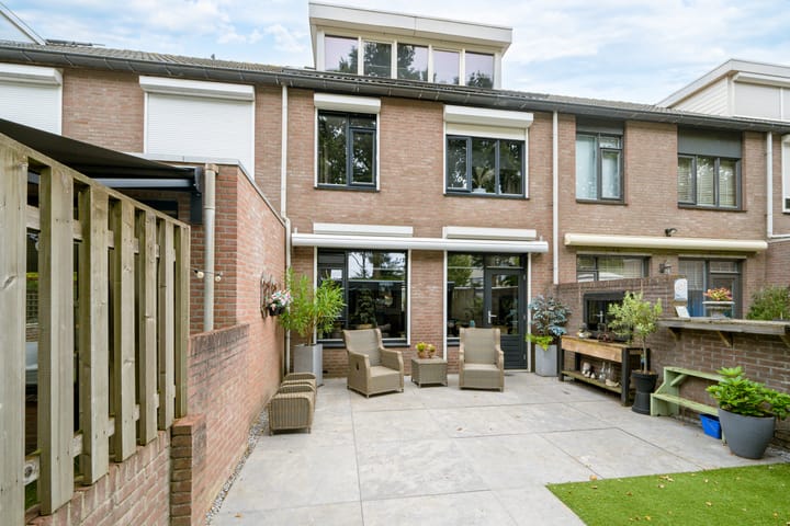 Tussenwoning te koop: Pieternel Koomansstraat 19, Breda