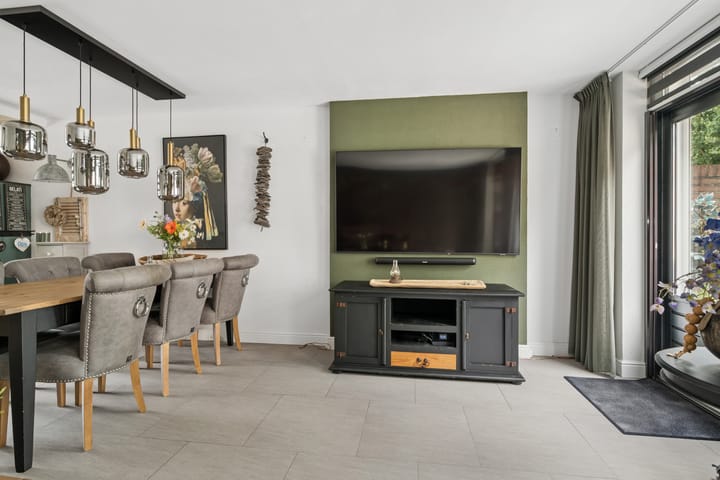 Tussenwoning te koop: Pieternel Koomansstraat 19, Breda