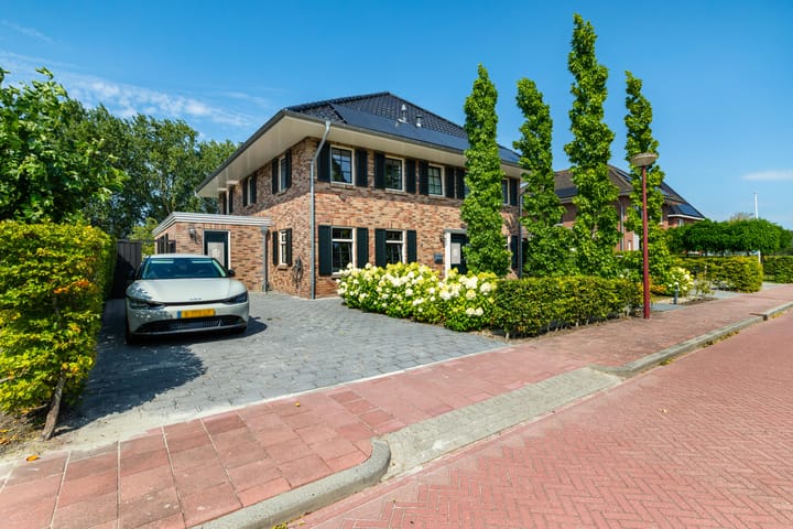Photo 2 of K. ter Laanstraat 31