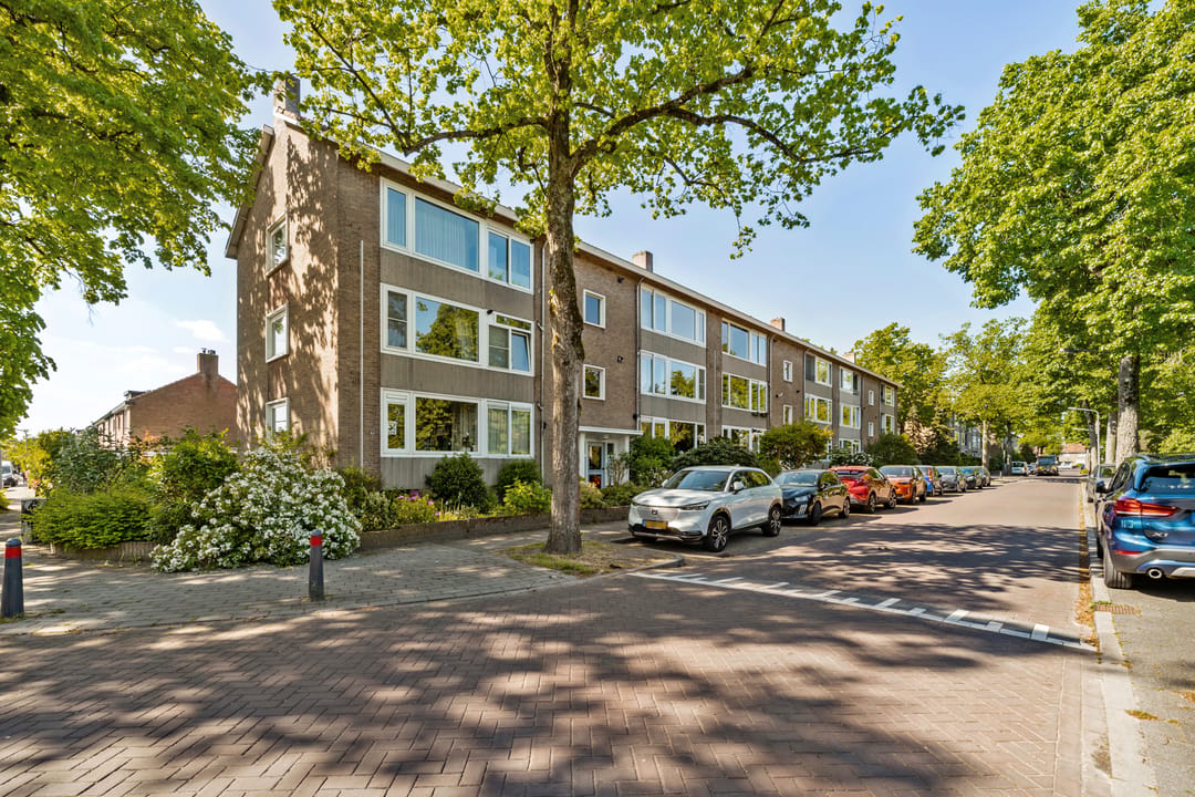 Photo 22 of Berlagelaan 207