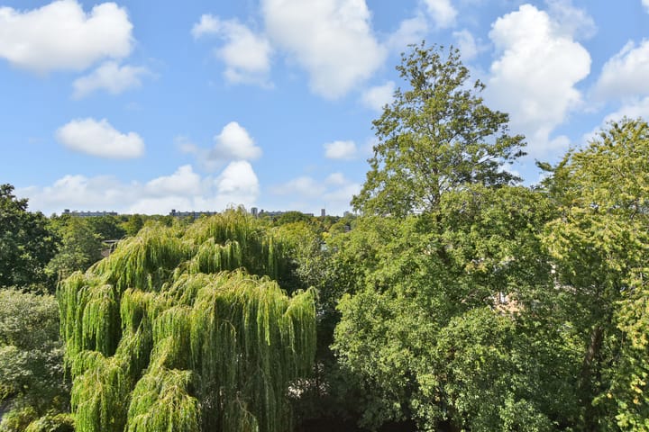Appartement te koop: Tulpentuin 131, Voorburg