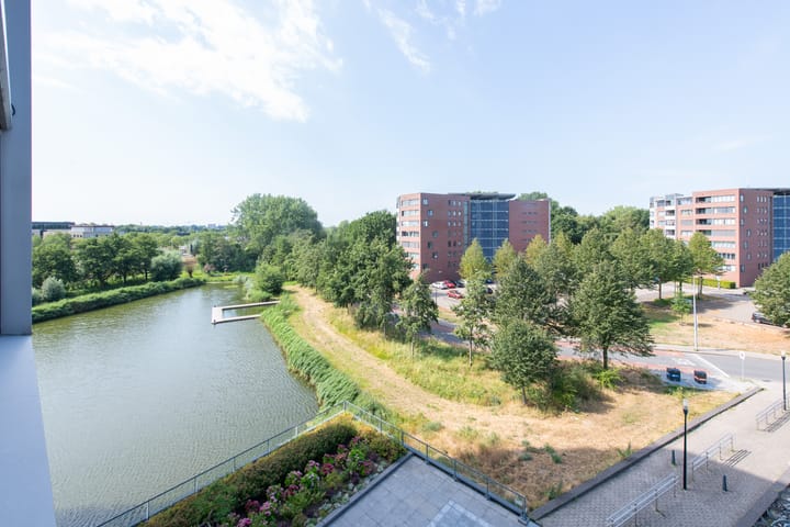 Appartement te koop: Simon Carmiggeltstraat 15, Alkmaar