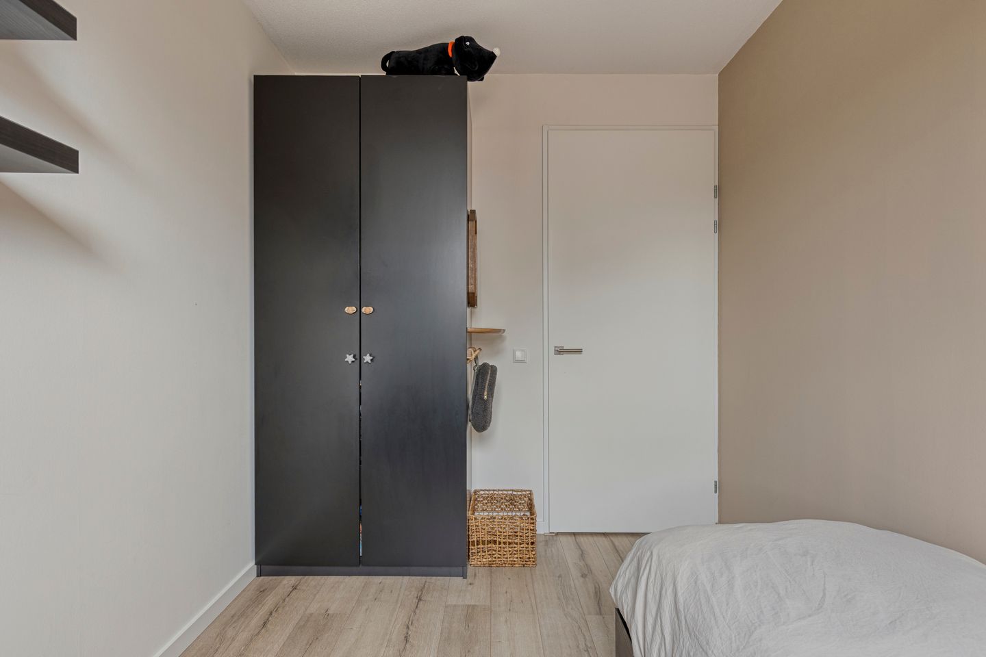 Photo 19 of Almystraat 76