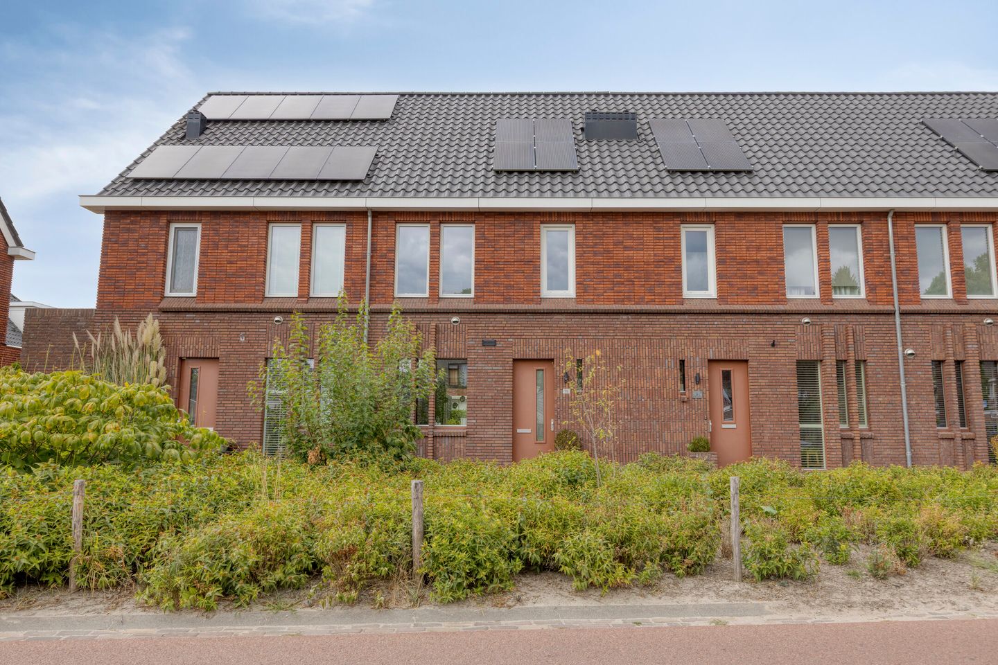 Foto 1 van Almystraat 76