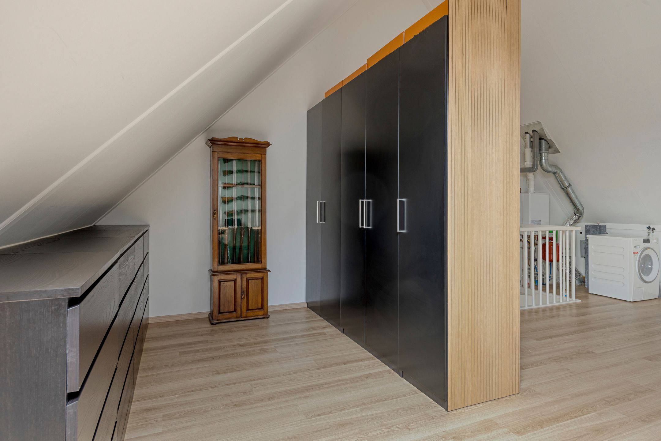 Photo 27 of Almystraat 76