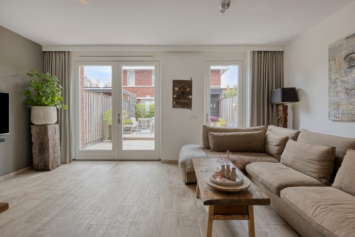 Tussenwoning te koop: Almystraat 76, Oisterwijk