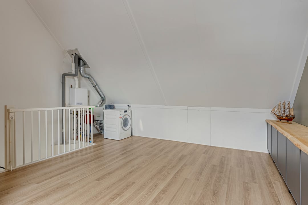 Photo 28 of Almystraat 76