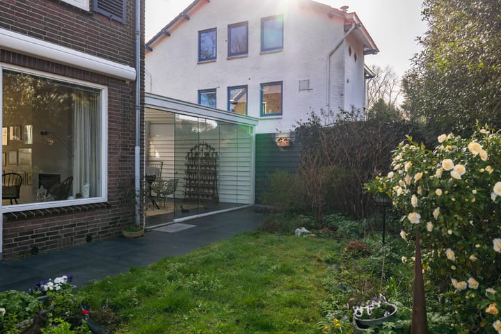 Foto 4 van Van Oldenielstraat 3