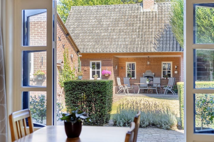 Hoekwoning te koop: Deken Frankenstraat 17, Valkenswaard