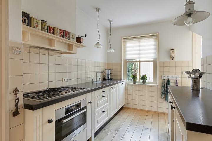 Hoekwoning te koop: Deken Frankenstraat 17, Valkenswaard