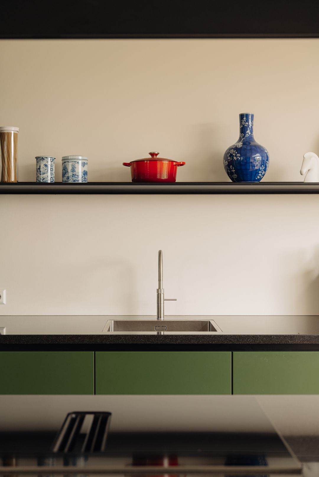 Photo 11 of Noordeinde 61