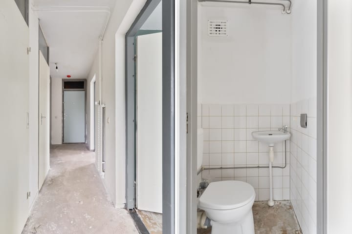Studio te koop: Wethouder De Roosplein 64, Amsterdam
