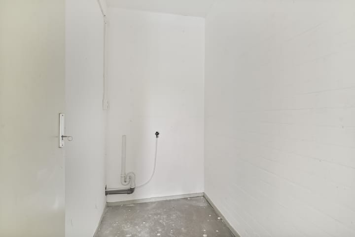 Studio te koop: Wethouder De Roosplein 64, Amsterdam