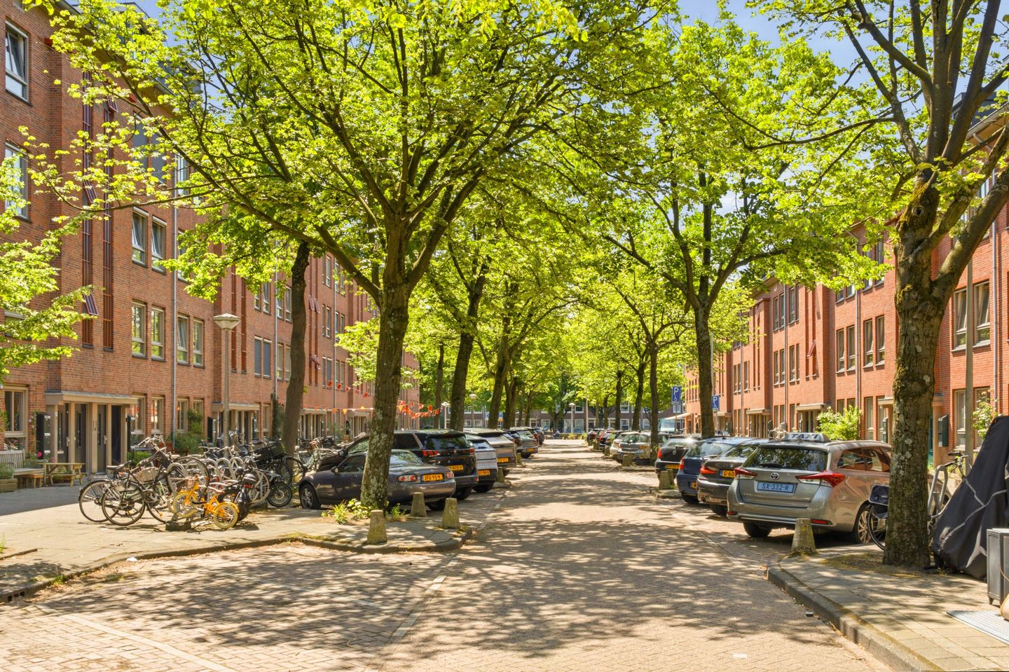 Photo 35 of Jan den Haenstraat 27-2