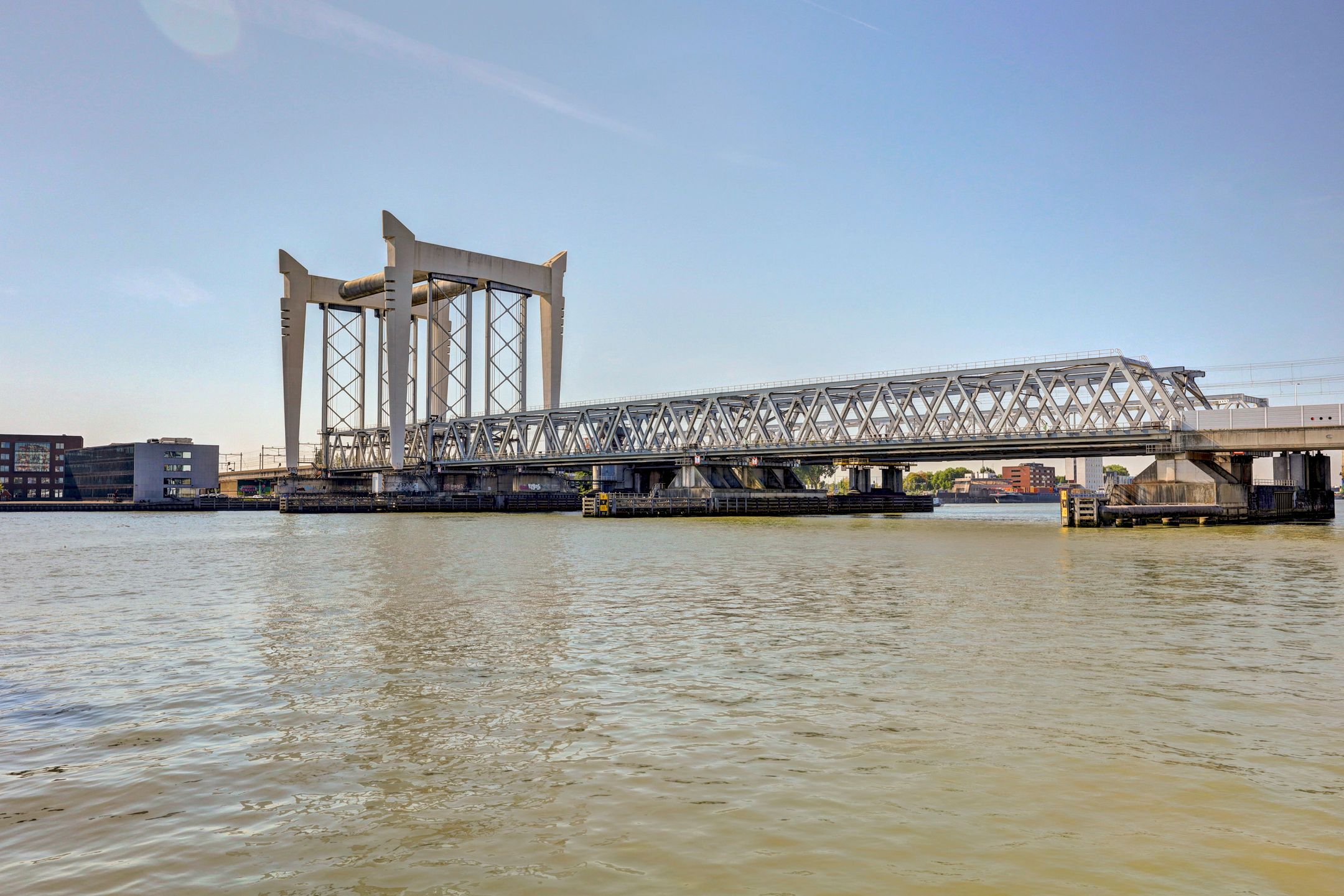 Photo 48 of Maasboulevard 10