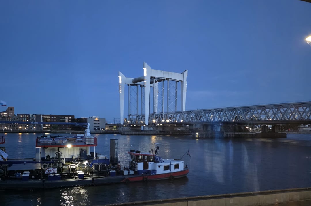 Photo 47 of Maasboulevard 10
