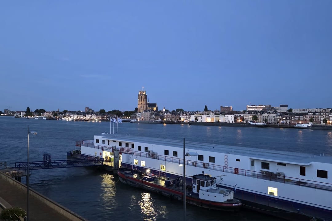 Photo 53 of Maasboulevard 10