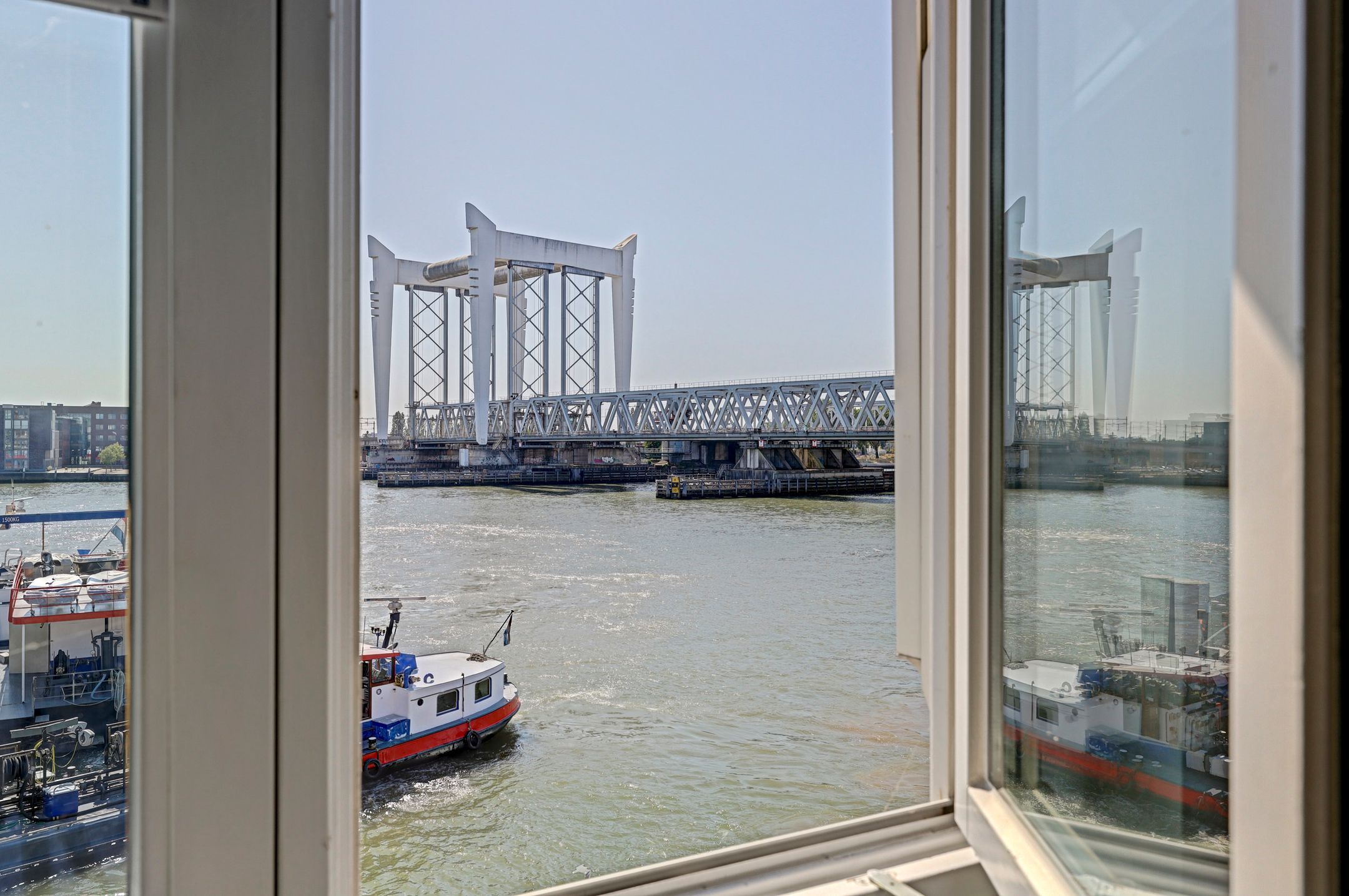 Photo 36 of Maasboulevard 10
