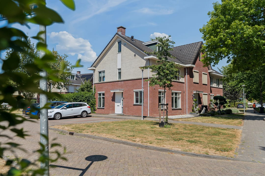 Photo 38 of Wilhelminahof 10