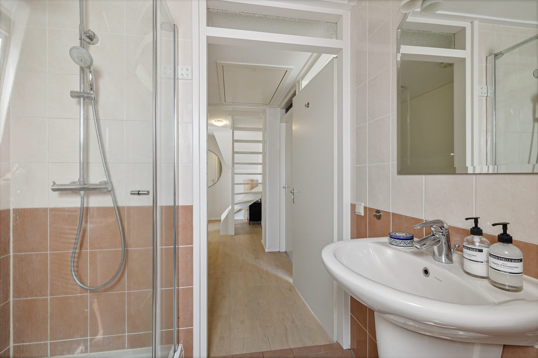 Photo 38 of It Swee 1