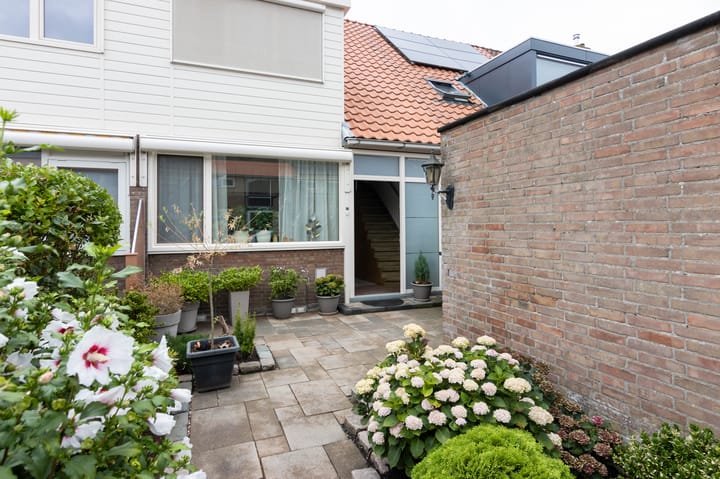 Foto 5 van Bernhardstraat 11