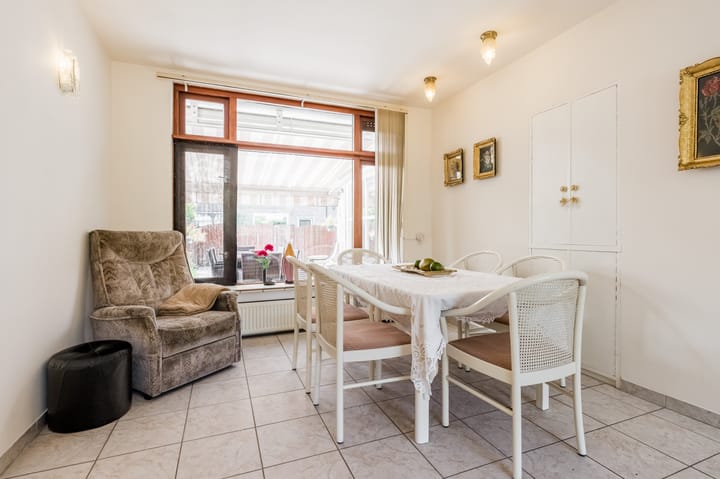 Tussenwoning te koop: Diemerkade 24, Diemen