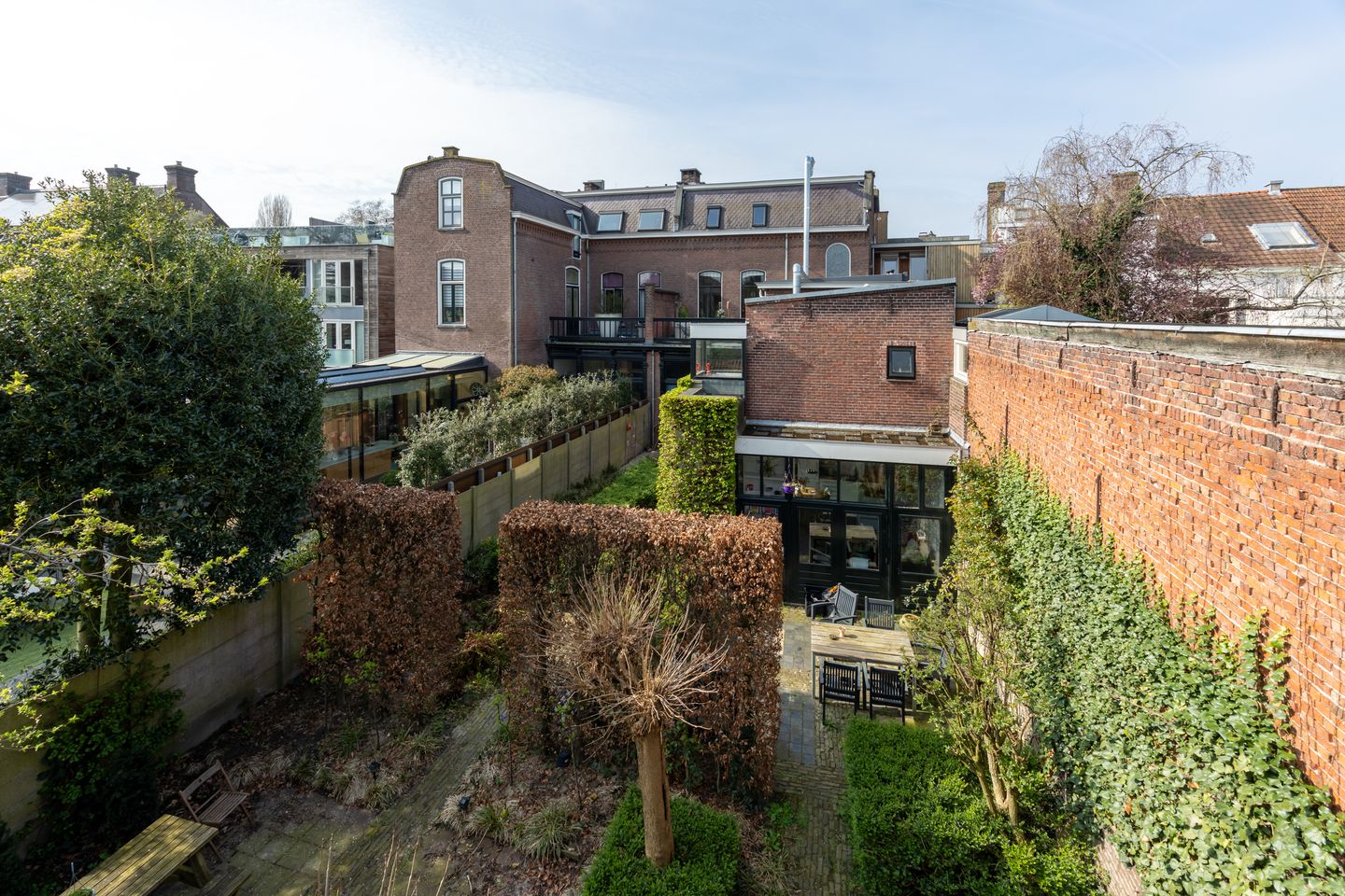 View photo 3 of Nieuwlandstraat 28