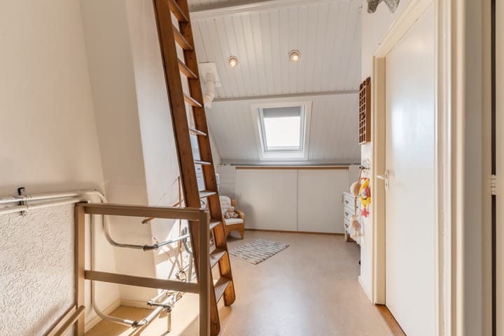 Tussenwoning te koop: Tuinzigtlaan 106, Breda