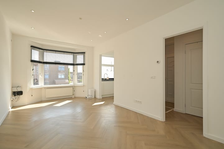 Appartement te koop: Kompasstraat 67, 'S-Gravenhage